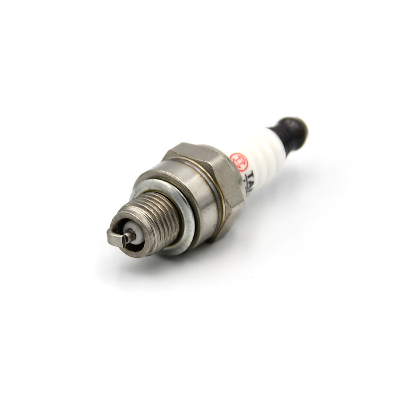 Small Engine Spark Plug Excellent Performance CMR7A Original Factory