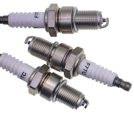 Fuel Saving Auto Spark Plugs F7TC Equivalent F6tc Wr7dc + W20ep-U